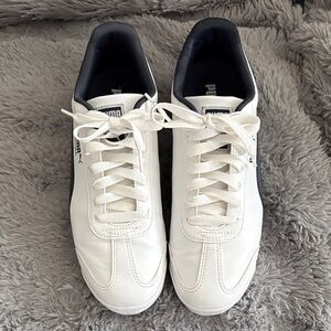 Puma Men's White and Black Golf Shoes